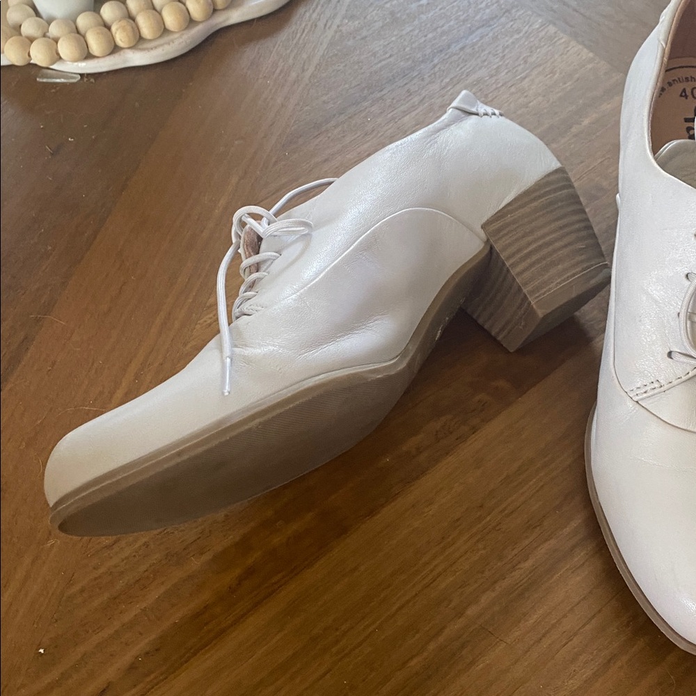 Tamaris lace up shoes - Picture 2 of 9